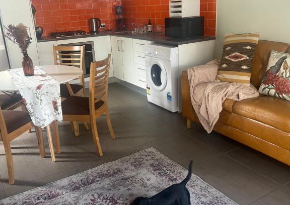 Wollongong CBD Apartment | Urban Retreat
