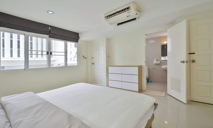 Thonglor House | UrbanLoft Sukhumvit 5BR Bangkok 5 min. BKK Hospital VVBKK88