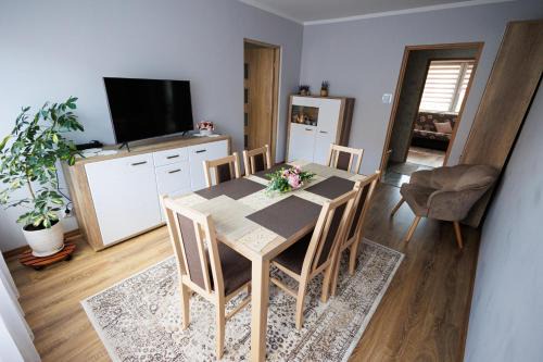 Hajnowka Apartment | Urocze mieszkanie z widokiem na Puszczę Białowieską
