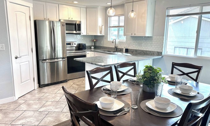 North Salt Lake House | Utah Haven - 4-Bed - 12 Mins to Airport/Downtown