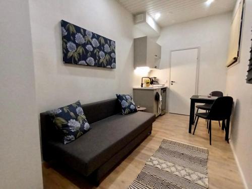 Oulu Apartment | Uusi miniasunto Hiukkavaarassa ilmaisella pysäköinnillä