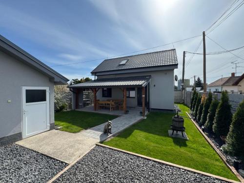 Dunajska Streda House | Víkendový dom Hlboká