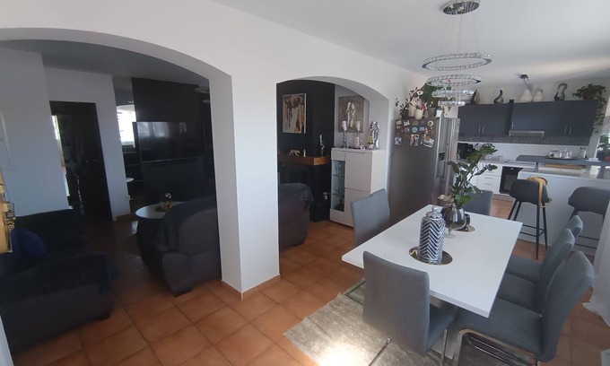 Mezzavia Apartment | ☀️ Vacances à Ajaccio - Bright apartment with private parking