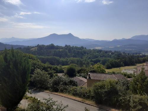 Aiglun House | Vacances nature calme