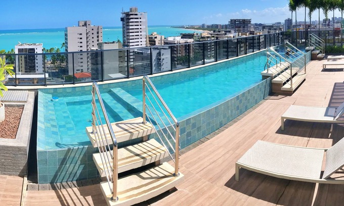 Ponta Verde Apartment | Vacanze - edf. Time apt 812, rooftop pool with panoramic views