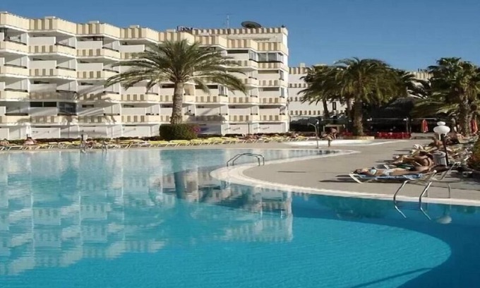 Playa del Ingles Apartment | Vacation Studio 'Loft Dreams Koka' with Shared Pool and Shared Garden
