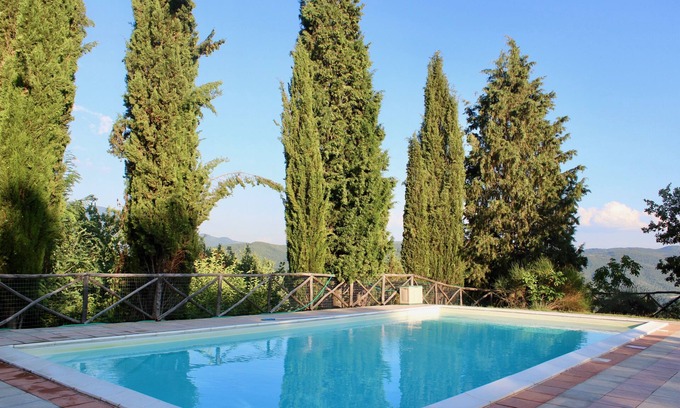 Castel Focognano Apartment | Vacation among the Vineyards - Apartment La Lavanda