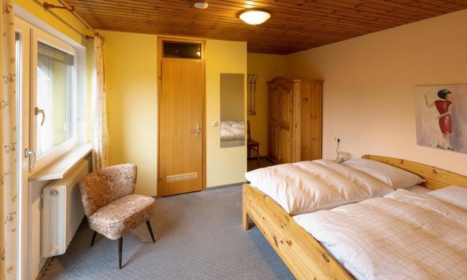 Ruhmannsfelden Apartment | Vacation apartment (38sqm) with balcony and use of sauna