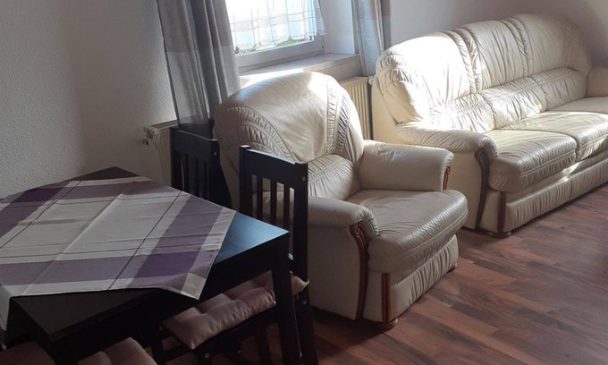 Zwickau Apartment | Vacation apartment for a maximum of 3 people - Ferienwohnung Bernd Krügel
