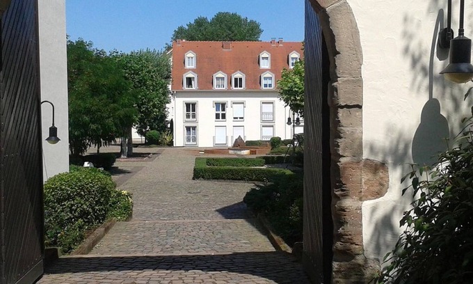 Saarlouis Apartment | Vacation apartment historic Soutyhof 15* arrive and feel at home