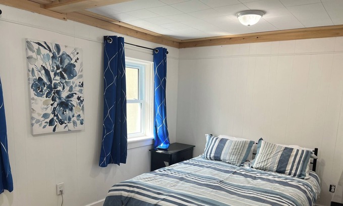 Manitoulin District Apartment | Vacation Apartment in Gore Bay