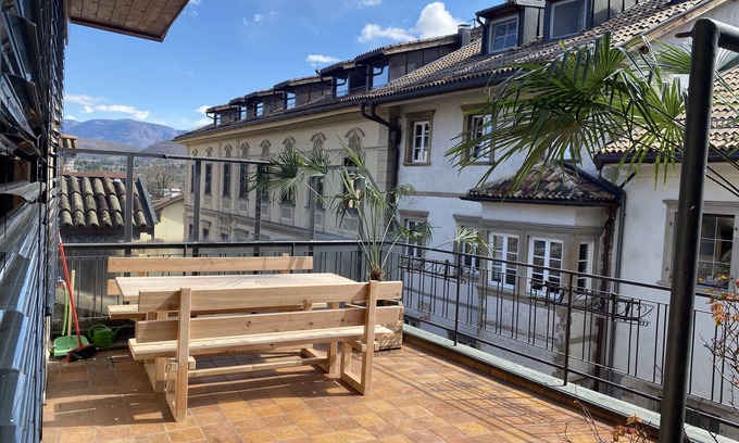 Caldaro Sulla Strada del Vino Apartment | Vacation apartment in the heart of Kaltern with a terrace to fall in love with