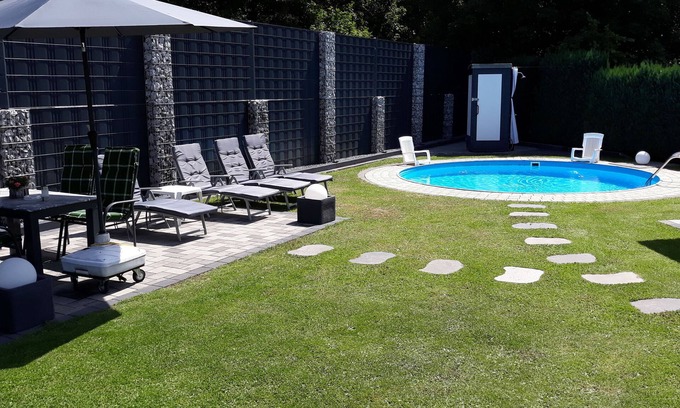 Elbingen Apartment | Vacation apartment Meyer with private pool and garden sauna, exclusive FEWO.