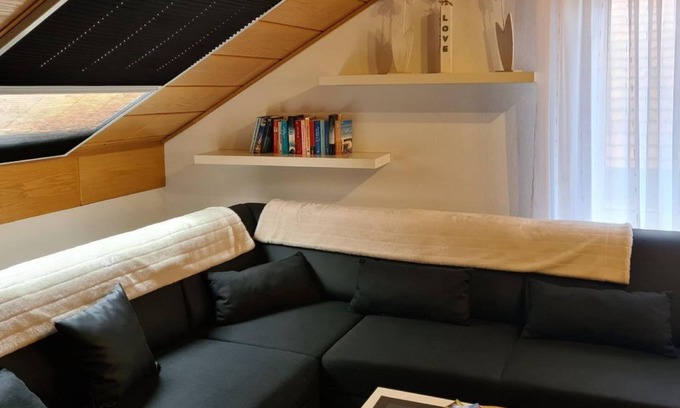 Eppenbrunn Apartment | Vacation apartment, shower and bath, WC, 2 bedrooms - Apartment Persang