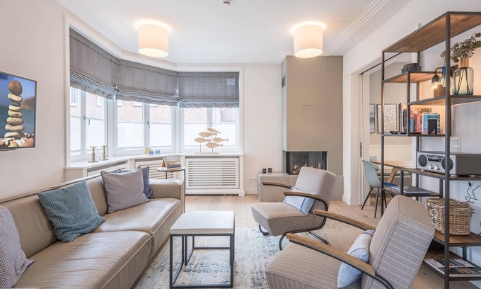 Zentrum Apartment | Vacation apartment Seeschwalbe in Husum for up to 6 people