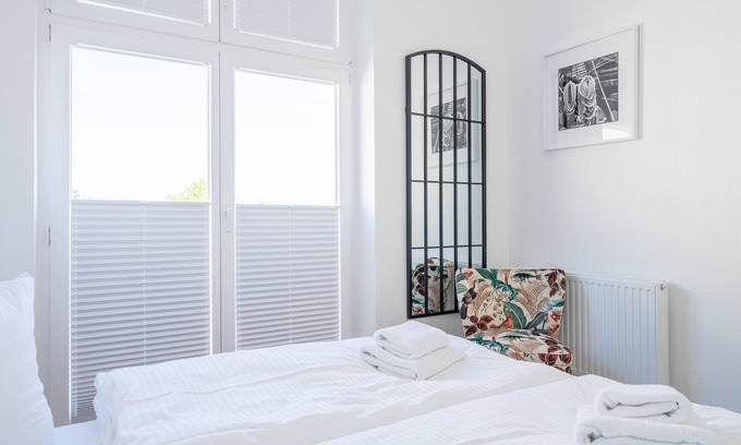 Warnemuende Apartment | Vacation directly on the historic Alter Strom