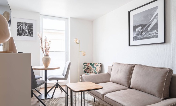 Warnemuende Apartment | Vacation directly on the historic Alter Strom
