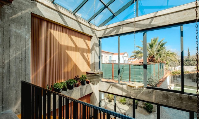 Hacımemis House | Vacation Flat w Pool in Alacati 5 min to Beaches