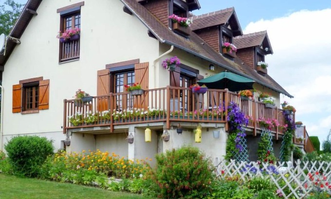 Quievrecourt House | Vacation home La Renaissance (NEB400) in Neufchâtel-en-Bray - 8 persons, 4 bedrooms
