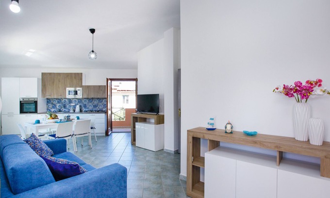Orosei House | Vacation Home "Casa Michela" with 2 Balconies & Wi-Fi