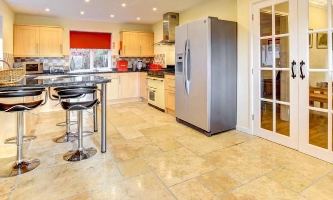 Nantgarw House | Vacation home Cwm Tawel in Cardiff - 8 persons, 4 bedrooms