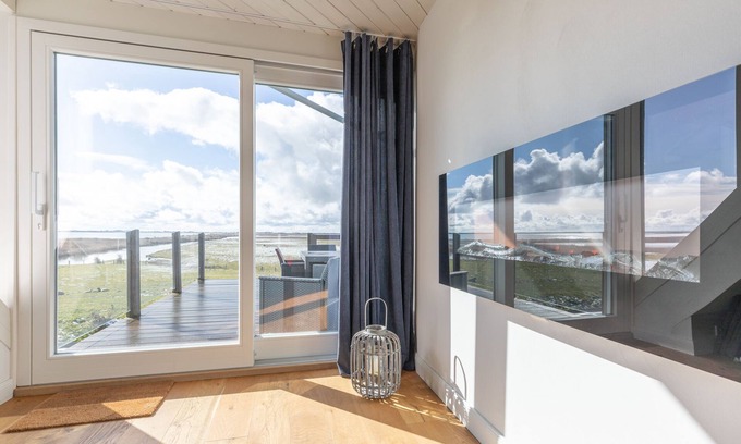 Hattstedtermarsch Apartment | Vacation home Arlau Schleuse in the Hattstedtermarsch for up to 4 people