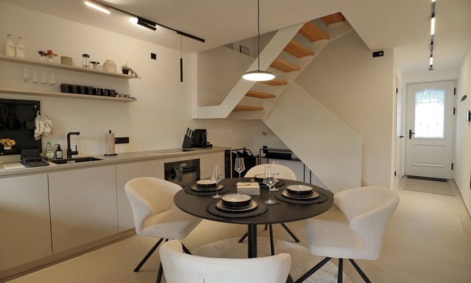Altstadt House | Vacation home directly on the Moselle in Trier. New building for 6 people with parking space