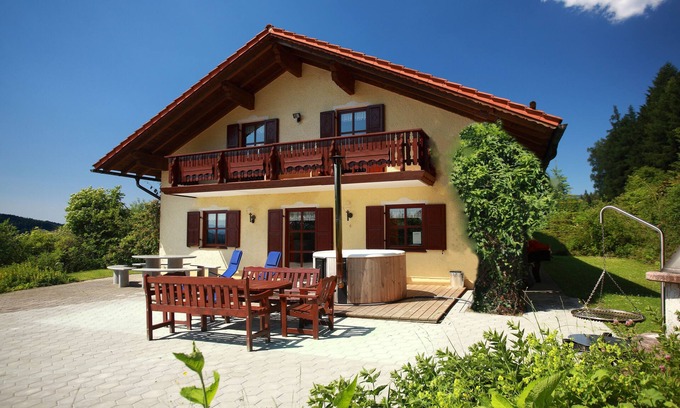 Grafenried House | Vacation home for 16 guests with 225m² in Drachselsried (268717)