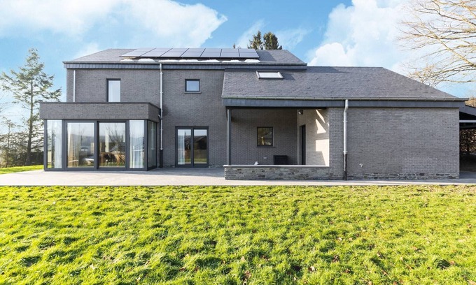 Petit-Thier House | Vacation Home in Petit-Thier with Scenic Views