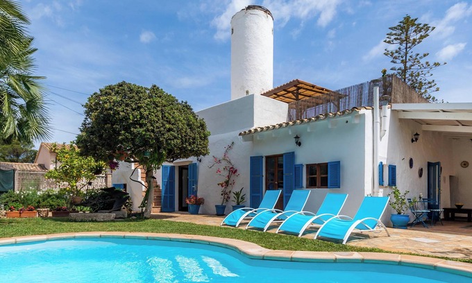 Son Moll House | Vacation Home “Molino Son Moll” with Pool, Wi-Fi, Balcony, Garden & Terrace