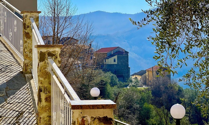 Aurigo House | Vacation Home Paola Aurigo, relaxation, quiet and 16 km from the sea
