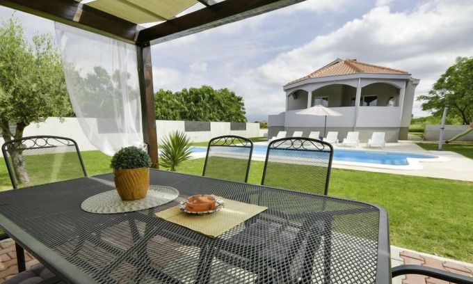 Smilcic House | Vacation home Stipe by Interhome
