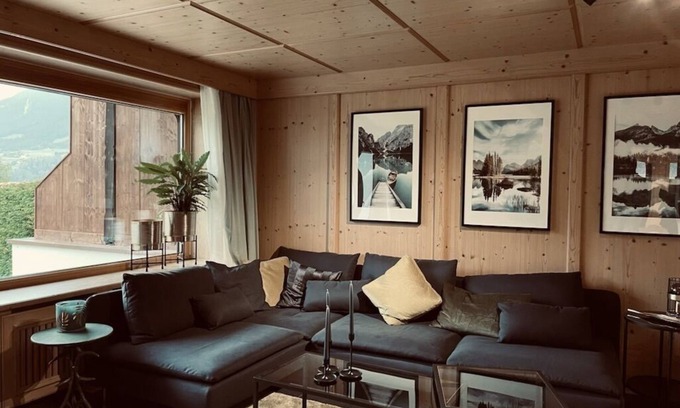 Mieders House | Vacation home with large garden