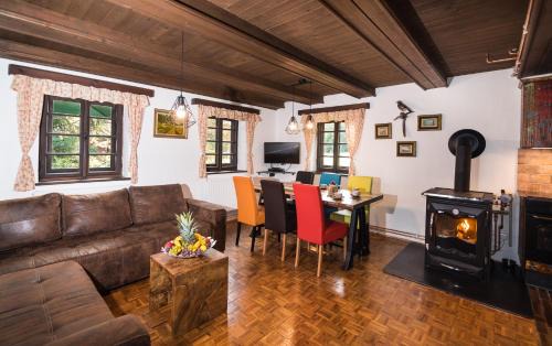 Benesov nad Cernou House | Vacation house KURTOVEC