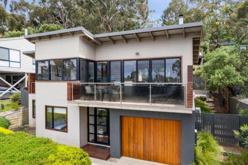 Lorne House | Vacation Mode