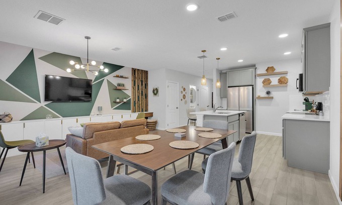 St. Cloud House | Vacation pad - w/pool, close to Lake Nona & Orlando