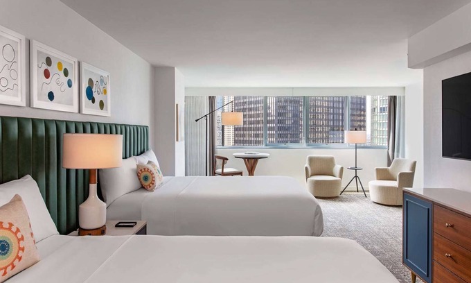 Downtown Chicago Resort | Vacation Starts Here! Near Chicago Riverwalk and The River Theater, Pets Allowed