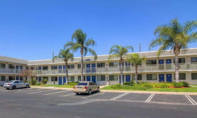 Sylmar Hotel | Vagabond Inn Sylmar