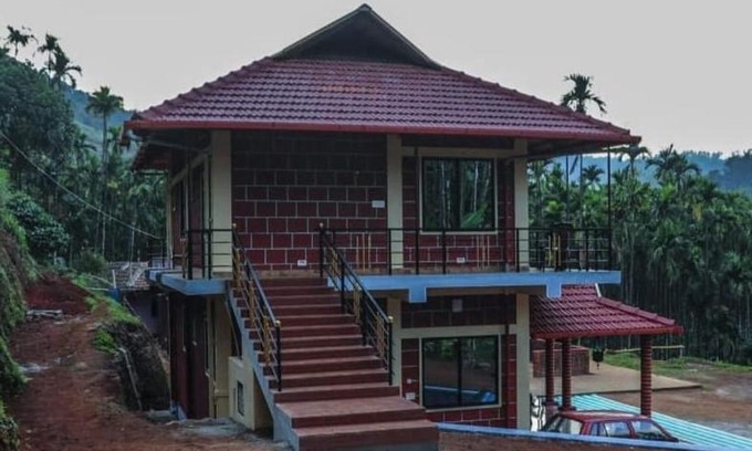 Samse Hostel | Vamoose River Edge