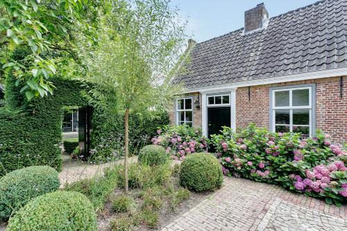 Nuenen Bed & Breakfast | Van Gogh Cottage