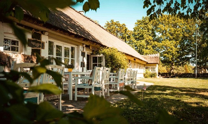 Muhu Hotel | Vanatoa Taluhotell