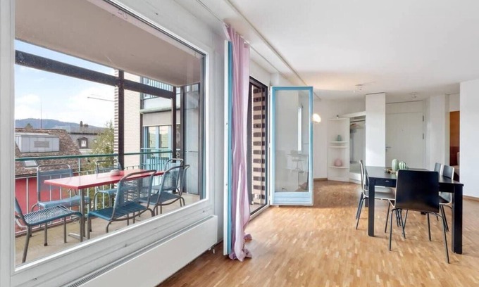 Hottingen Apartment | Vast Modern Apt: Near ZH Main Station