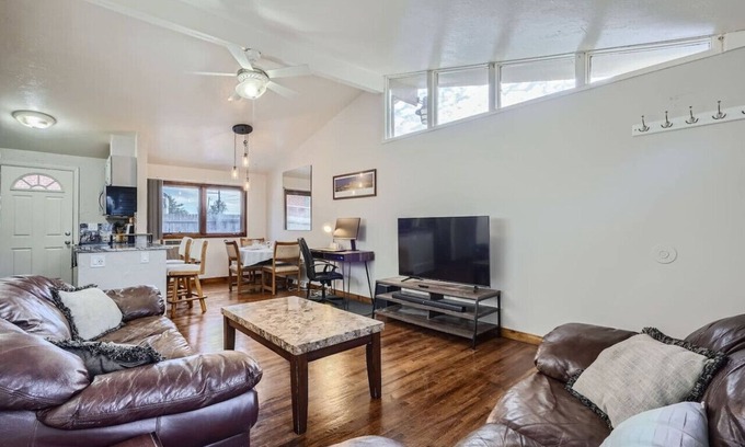 Arvada Plaza Area Apartment | Vaulted Ceilings & Modern Amenities Near Red Rocks & Denver