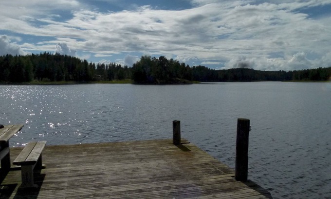 Orivesi Cottage | Vehmaanpirtti, lakeside studio with balcony for 2,