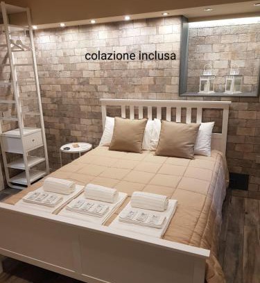 Old Town Apartment | VENTIMIGLIA SUITE & WINE