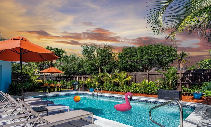 Middle River Terrace House | Ventur Tropical with Elite Pool & Ultimate Fun Zone