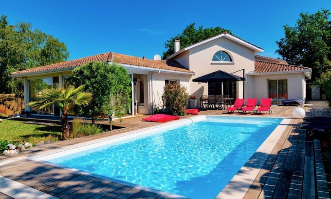 Le Porge House | Very comfortable villa with heated pool between ocean, bay and lake