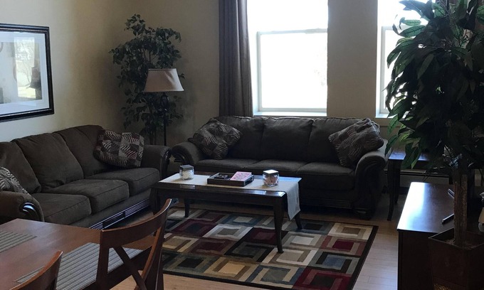 Thunder Bay Apartment | -very quiet, comfy and large 3 bdm full suite-family & pet friendly
