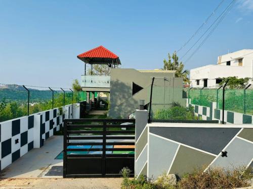 Yelagiri House | Vetrivel Mountain Resorts