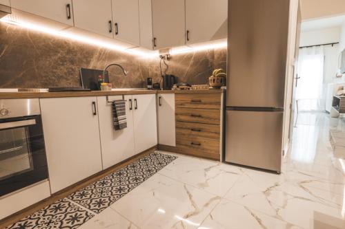 Kozani Apartment | Victoria's Aura II